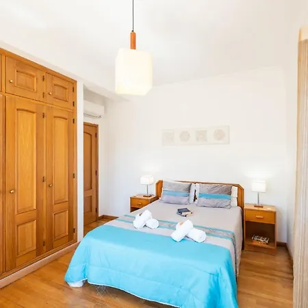 Caly Villa *